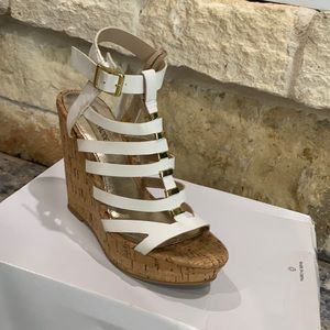 Steve Madden indyanna white wedges